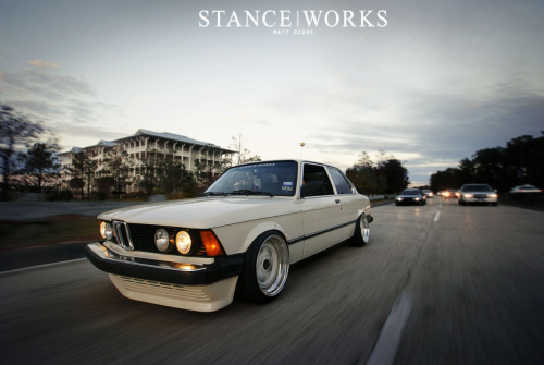 homohermonculous:  wow, got camber?