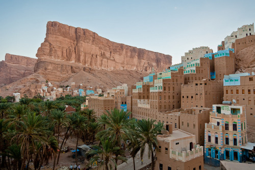 by ronnyreportage on Flickr.Wadi Dawan is a town and desert valley in central Yemen. Located in the 