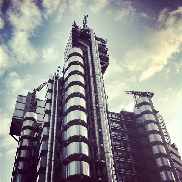 #Lloyds of #London by #RichardRogers #architecture #archdaily #buildingbuddy (Taken with instagram)