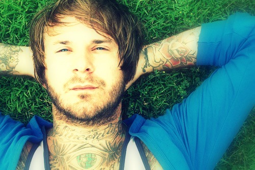 Everything is Craig Owens and nothing hurt.