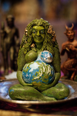 earthmagick:  The Earth Mother @ Flickr by