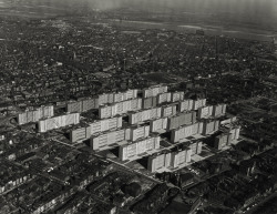 Pruitt-Igoe complex, St. Louis, Missouri photo by Ted McCrea, 1955  |  wiki