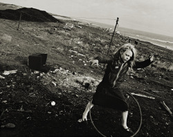 Helen and her hoola-hoop, Seacoal Camp, Lynemouth, Northumberland photo by Chris Killip, 1984