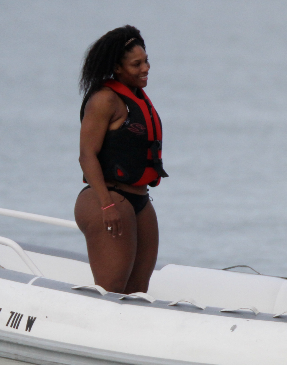 dame-thekidd:  o_O DAAAAAAMMMMNNNNNN …. 