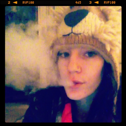 kittentokekush:  Smokey the lion #smokeweed #kittyswag #letsgethigh #smokeswag  dis ma new shit