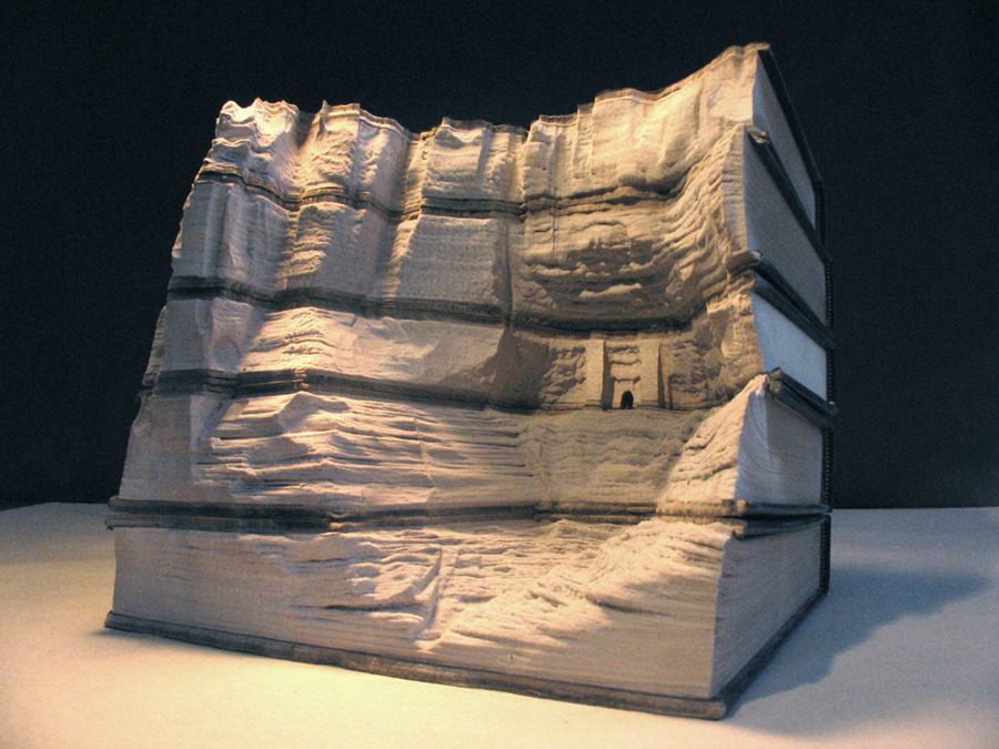 leetakeuchi:  Book Carvings by Guy Laramee 
