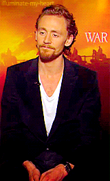 hiddlestonfan:  justamerplwithabox:   shercockled:  #i feel like i’m looking at