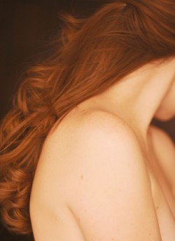 gwenmcgregor:  emosloppy:  for-redheads:Анна Куприянова  Make your love squirm with  utmost sexual desire with the soft nibbles, and harsh bites, on the most  sensual areas of lovemaking. Sensual biting is always a turn on as your  body