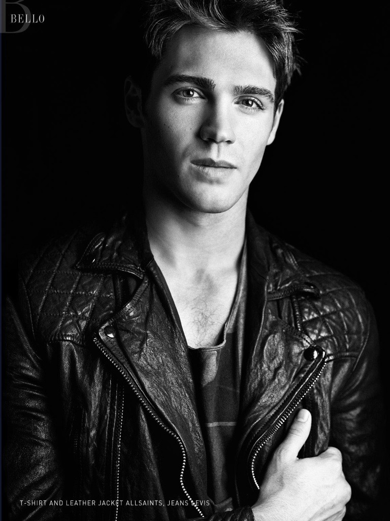 regardlessgarderobe:  Steven R McQueen from the Vampire Diaries (aka Jeremy) For