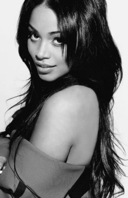 weflyhigh-x:  lauren london.. 