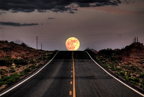 bluepueblo:  Moonrise Highway, Baja, Mexico photo via pullme 