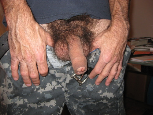 hornymonkeys:  me  For jugima…