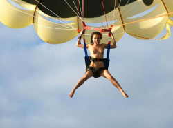 pepe-nudism:  i wanna fly sky-high!! that looks soo cool!! 