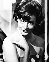 joaniedearest:   HAPPY 77th BIRTHDAY, DAME MAGGIE!  b. Margaret Natalie Smith, December