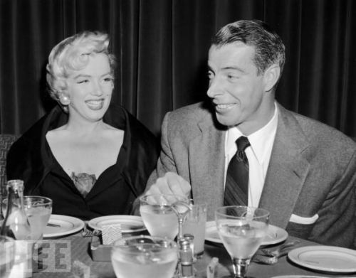 Marilyn Monroe &amp; Joe DiMaggio, 1954