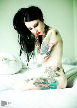 ohmygodbeautifulbitches:  Makani Terror 