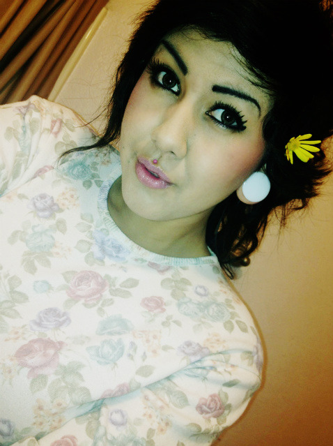 fuckyeahstretchedears:  1 1/8 :D http://elizabethaudrey.tumblr.com/
