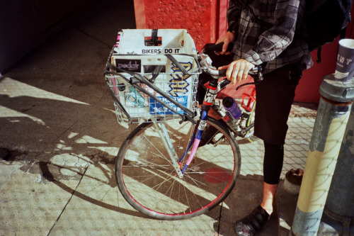 themoderntragedy:  By. Skinnyfists Real work.