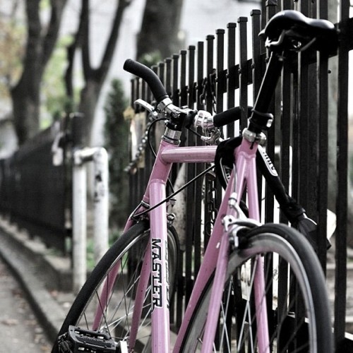 sakaki315: jinguu,shibuya,Tokyo. #mtb #bmx #webstagram #er_photo #bicycle #street #pist (Taken with 