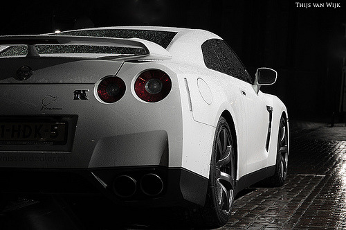 automotivated:  Nissan GT-R (by Automotiveart.nl) 