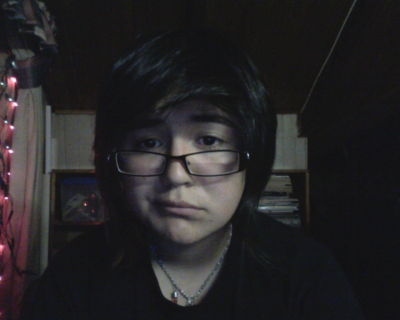 afrg:  Yo… Esperando un ask… 