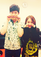 sooju:  9 random selcas of Krystal 