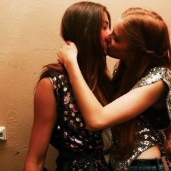 The Lesbian Guide on We Heart It. http://weheartit.com/entry/20198378