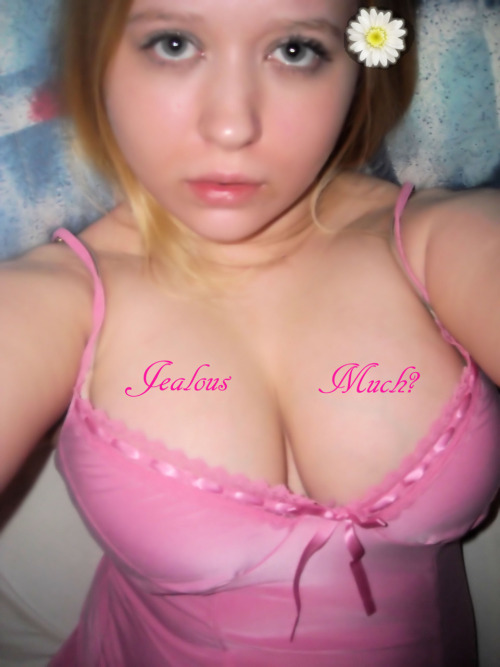 vampiresskitten:  I don’t have to put on make up to look pretty, I don’t have to wear a push up bra 