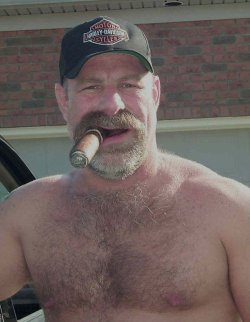 fhabhotdamncobs:gmcboot: Cigar Daddy Brute    W♂♂F     (WARNING!   No “Pretty Boys” here.)