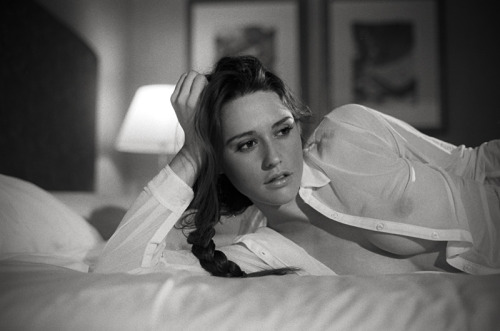 fantasywifeuniverse:  Catherine groaned as she opened her eyes, her head pounding with a killer hangover – a sign of poor decisions the night before. She didn’t usually drink at home, or really much at all, but these were quarantine days. She tried