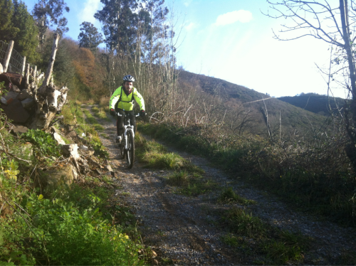 antoniolana: Excelentes condiciones para la primera ruta del año #btt #asturias