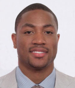 fuckyeanba:  Two Chicago natives spliced together to create a shockingly symmetrical matrimony of countenances. That’s right, this is Dywane Wade and Derrick Rose photoshopped together. The mash-up looks way better than Sam Cassell and Popeye Jones. 