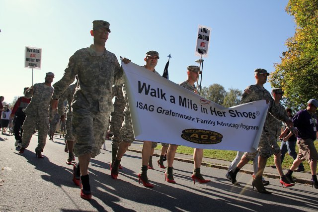 chadleymacguff:    The scene, part of the “Walk a Mile in her Shoes” event, was