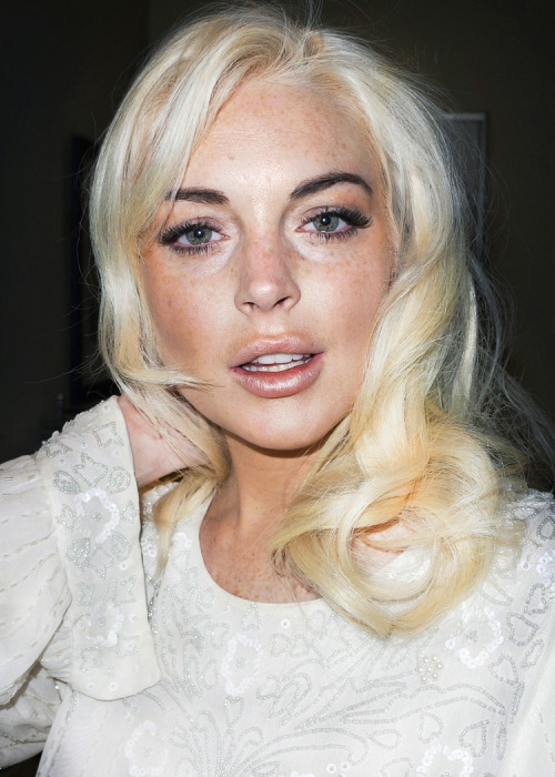 chanel-smokes:  soft grunge/models/vintage ily