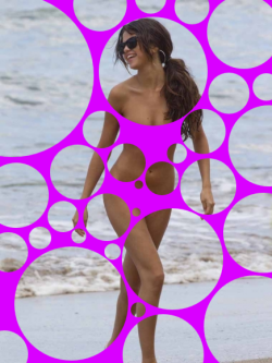 Selena Gomez, Bubbled!