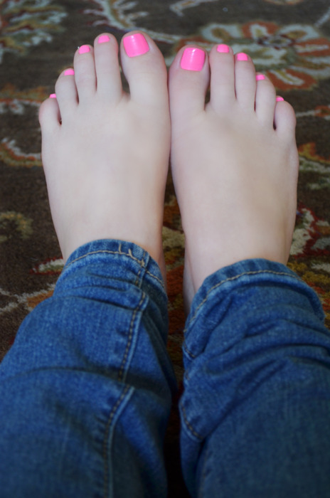 girlysexyfeet:  Girly Feet Series Follow me: http://girlysexyfeet.tumblr.com/ http://ferrarivslambo.tumblr.com/