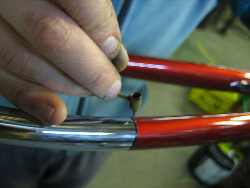 delightfulcycles: Detail striping - I wanna learn how to do this (by Bilenky Cycle Works)