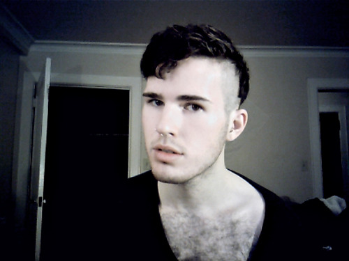 whiteheron-blog:new piercing + hair