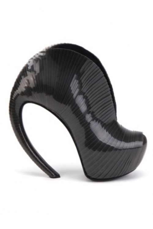 shoewonk:WOW: #ss12 @UnitedNude X Iris van Herpen Extreme Curved Heel BootieBut, according to WWD, t