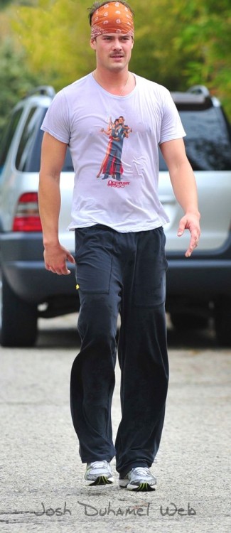 hotfamousmen:  Josh Duhamel
