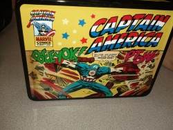 tolivewouldbeadventurous:  Lunchbox swag.