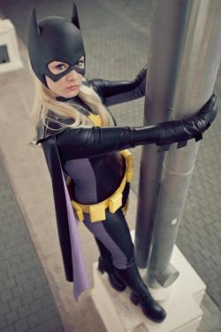 lemmeshowyousomething:  Batgirl cosplay 