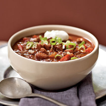 prettygirlfood:  Chili with Chipotle and Chocolate Cooking spray 2 cups diced onion