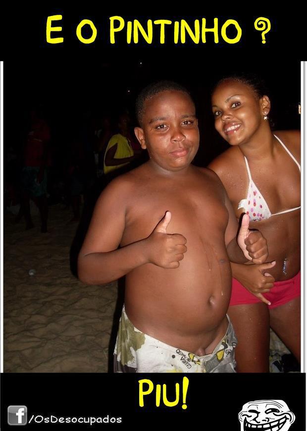 wenttheretobehappy:  foreveraloone:  MANO ESSA EU RI PRA C-A-R-A-L-H-O  QUE PAIA