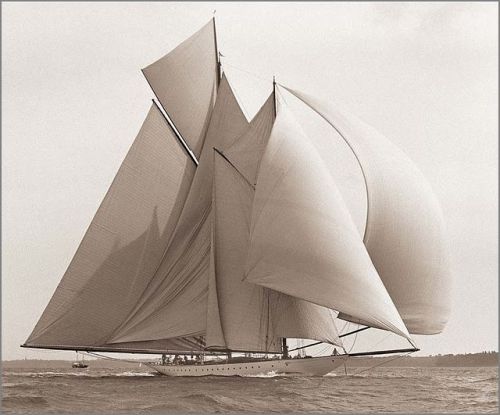 rod42:  Rainbow (William Starling Burgess, 1934 - photography: Morris Rosenfeld, 1937)