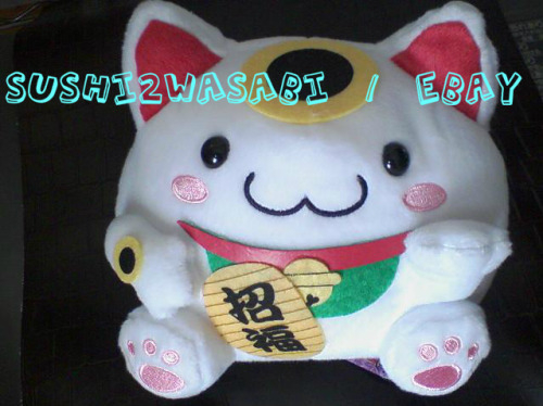 Maneki Neko - Lucky Cat from Maruneko club <3 http://bit.ly/w8cGDI