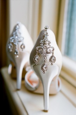 Myvenetianmask:  White Heels 