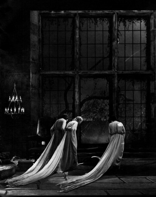 oldhollywood:Dracula’s Brides in a production still from Dracula (1931, Tod Browning) Art direction 
