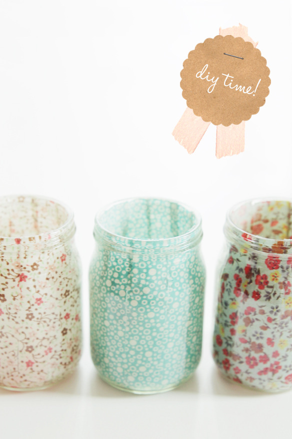 I’m going to have to make these fabric mason jar votives ASAP!