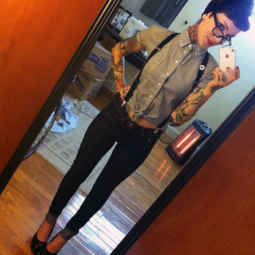 one2threeamyy:  basedrandal:  crippledbyyouth:  BRFUCKINGB GOING KILL MYSELF.  Women like her actually exist?  Awuhhhh 